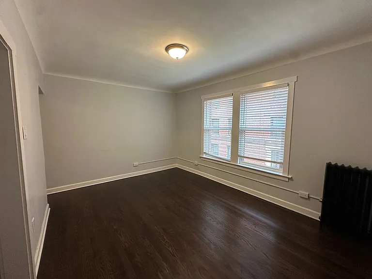 1383 W Greenleaf Ave #3N — Photo 9