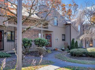 14 Far View Cmns #14, Southbury, CT 06488