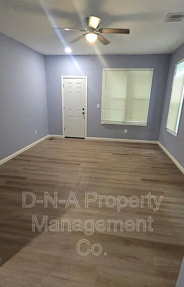 315 S Courtland St — Photo 3