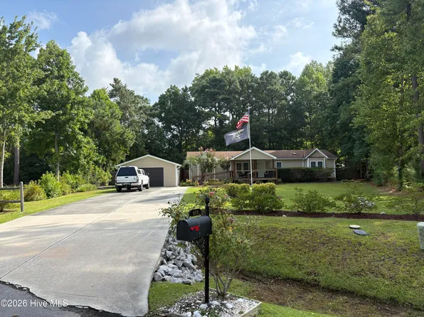 408 Quailridge Court, Peletier, NC 28584