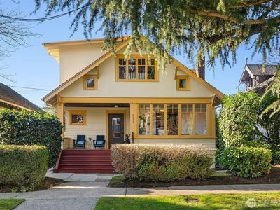 5027 8th Avenue NE, Seattle, WA, 98105