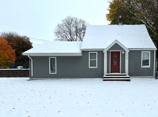 410 Somerville Ave, Morgan, MN 56266