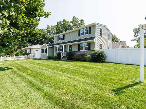 3rd image of 29 Browning Dr