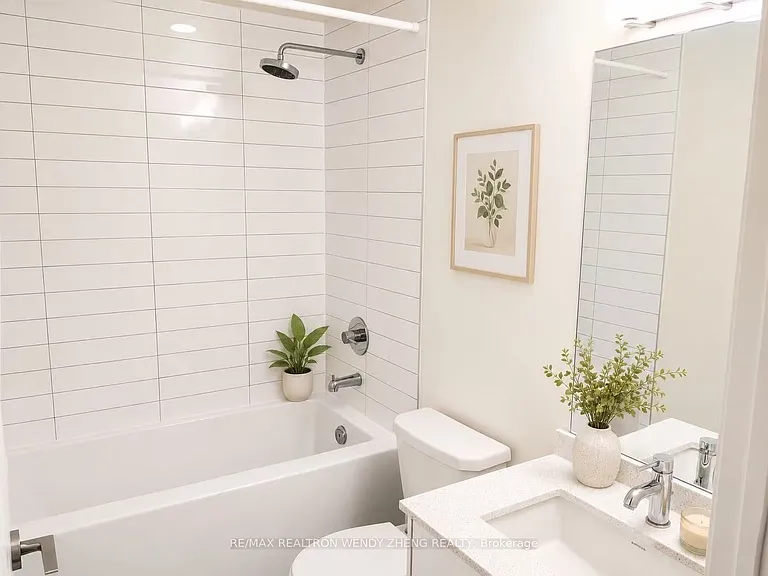 460 Adelaide St E #1219 — Photo 12