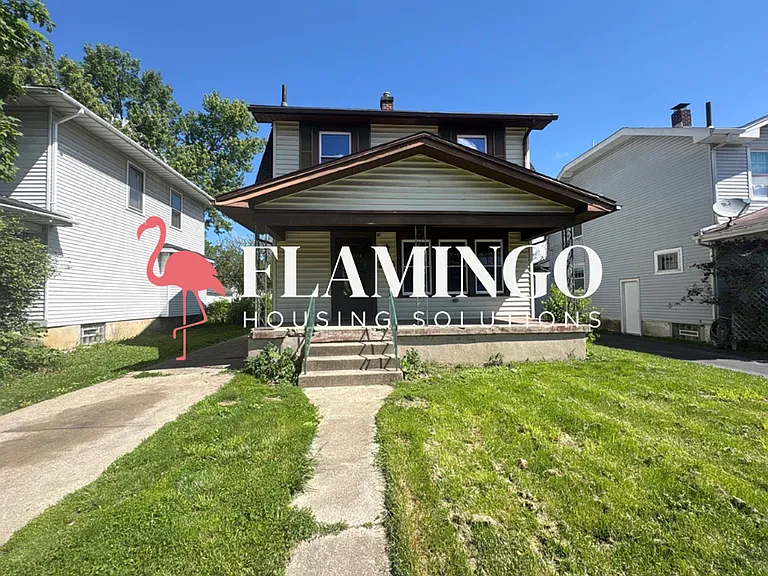 317 Fernwood Ave — Photo 1