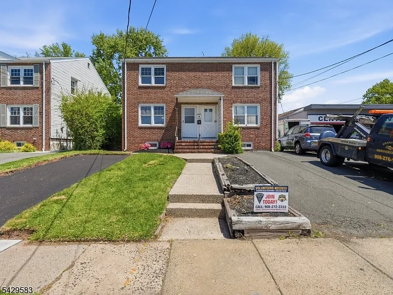 357 Centennial Ave — Photo 2