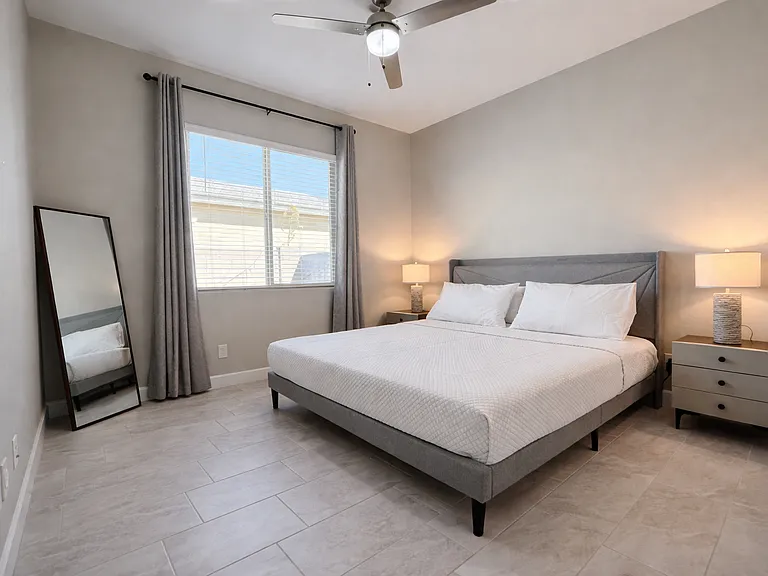 2506 E Pleasant Ln — Photo 17