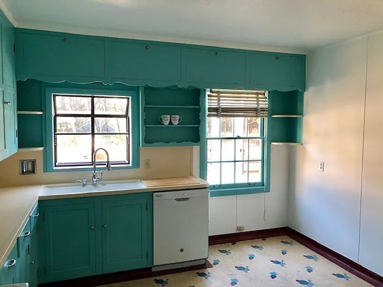 448 N Marion Ave — Photo 9