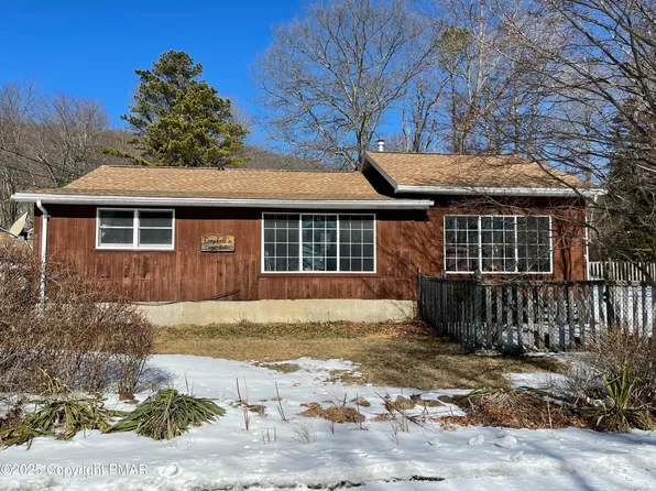 9002 Robinhood Dr, Kunkletown, PA 18058