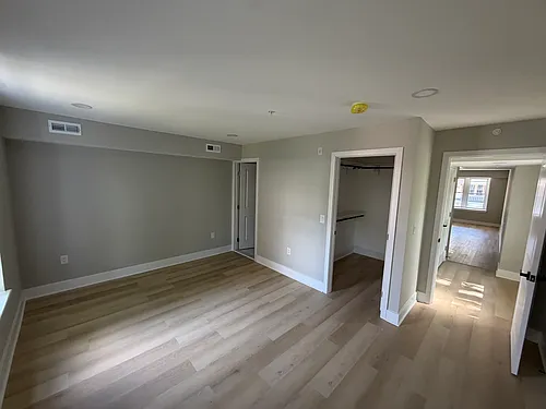 1201 Lindley Ave Photo 1