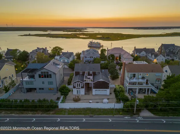 1033 Barnegat Lane, Mantoloking, NJ 08738