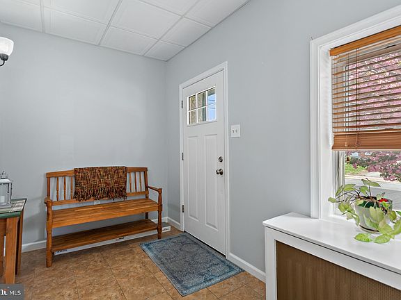 5th image of 118 N Wells Ave