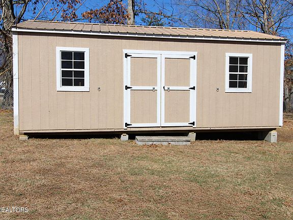 5th image of 53 Carriage Dr