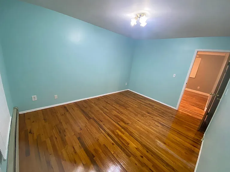 82 Evans Ave — Photo 5