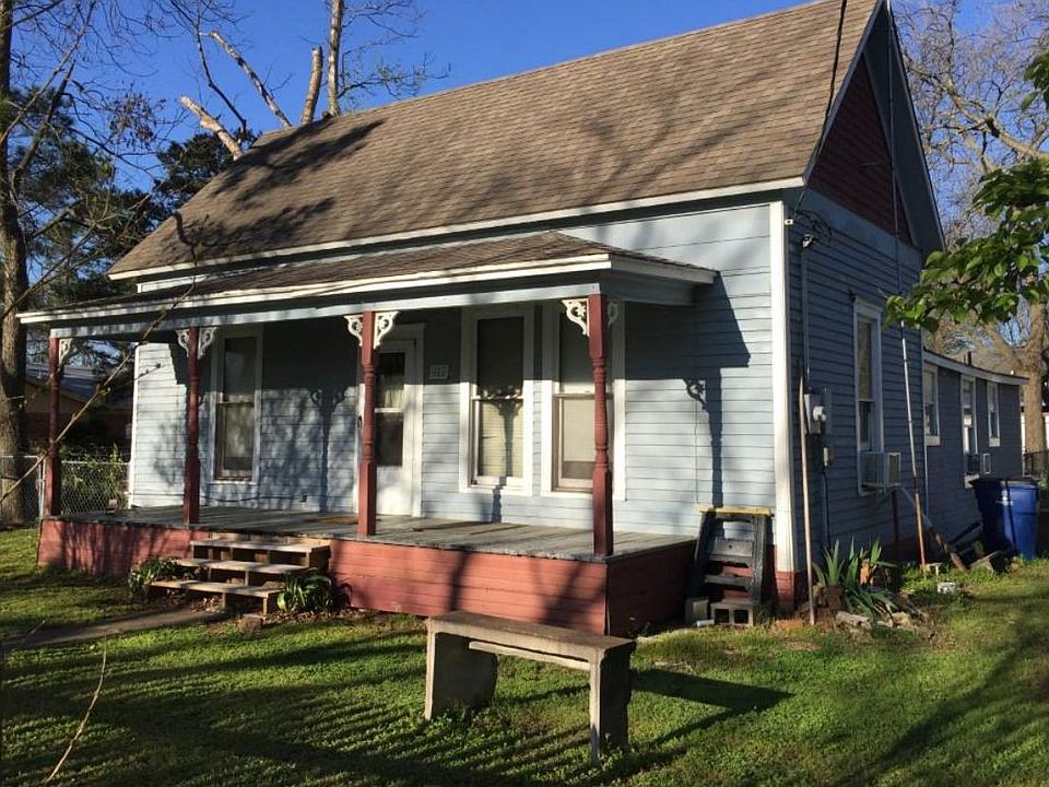1st image of 601 Hill St