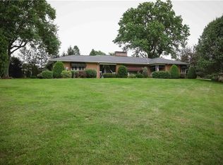 1239 Country Club Rd, Monongahela, PA 15063