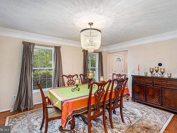 3rd image of 2031 Aquia Dr