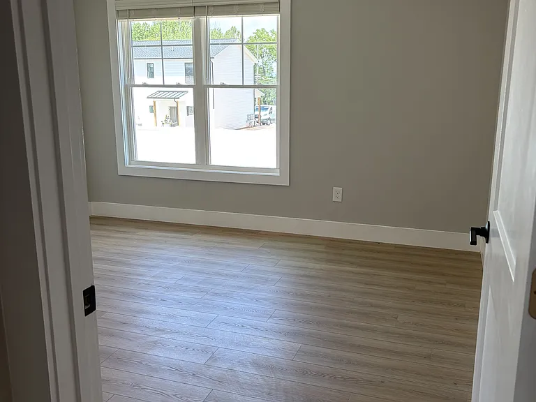 77 Shelor Dr #C — Photo 20