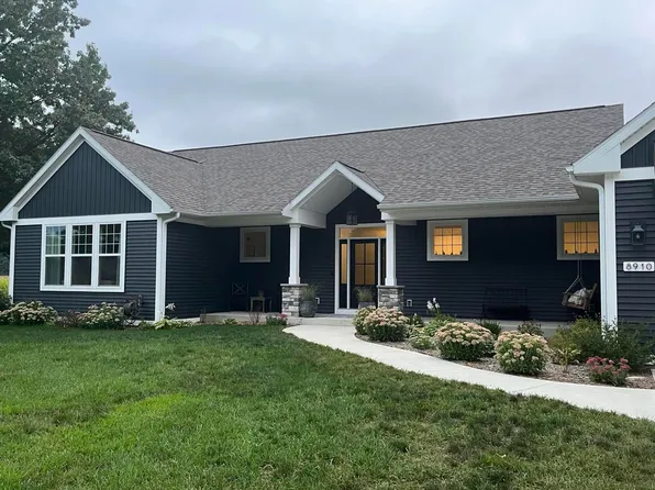 8910 S 10th St, Schoolcraft, MI 49009