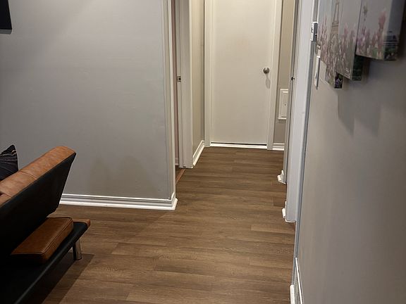4th image of 15309 Grovedale St