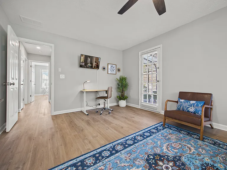 2031 Jockey Ct — Photo 13
