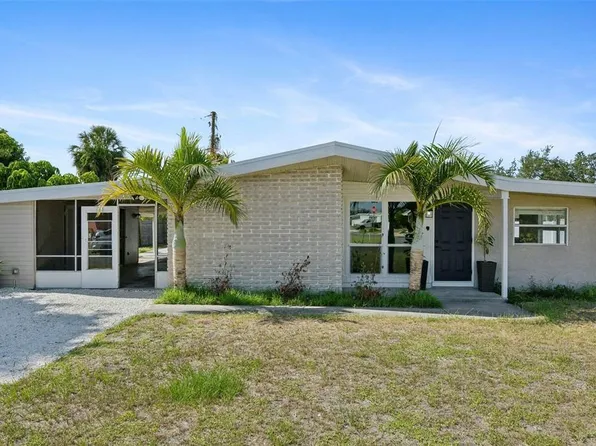 2416 Emory Ave, Bradenton, FL 34207