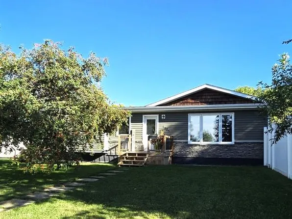 1205 DOUGLAS ROAD, Weyburn, SK S4H 2P9