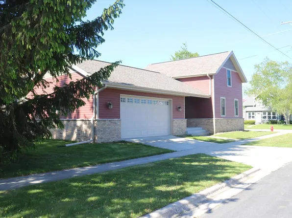 113 West Henni STREET, Theresa, WI 53091