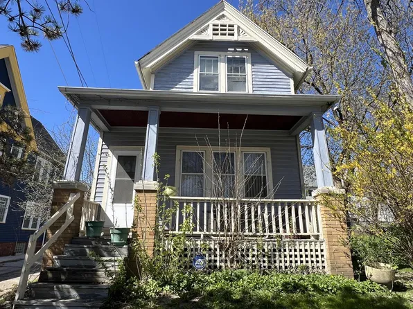 124 East Meinecke AVENUE, Milwaukee, WI 53212