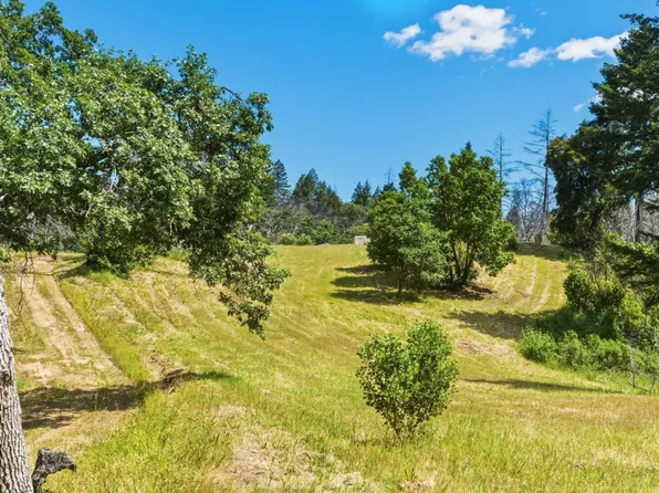 3444 Chicken Ridge Road, Healdsburg, CA 95448