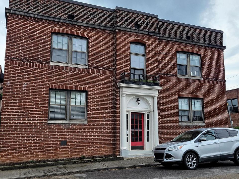 1st image of 605 NW King St APT 2