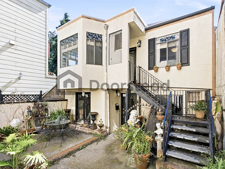 343 Arkansas St — Photo 1