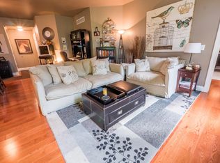 9164 W Elm Ct, Franklin, WI 53132