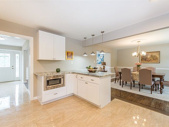 5th image of 34 Korwel Cir