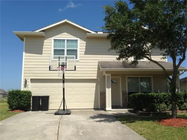 3328 Clover Hill Ln, Texas City, TX 77591