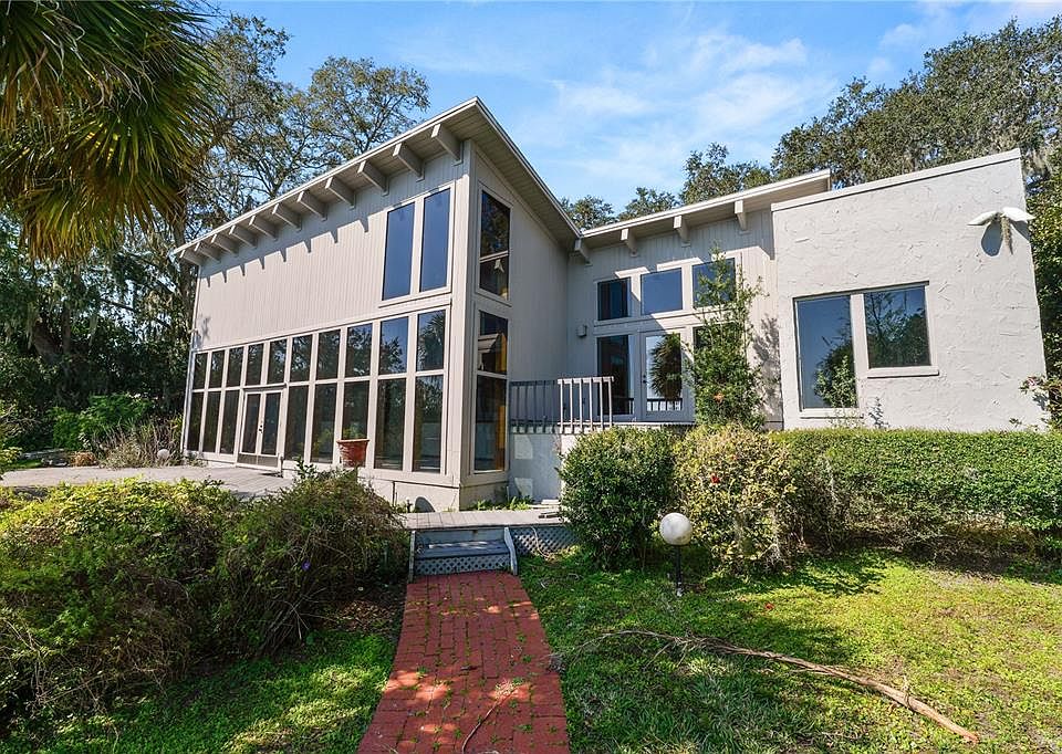 1st image of 14 LAKE HOLLINGSWORTH DRIVE