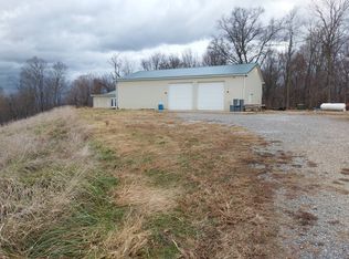 543 Tower Rd, Saint marys, WV 26170