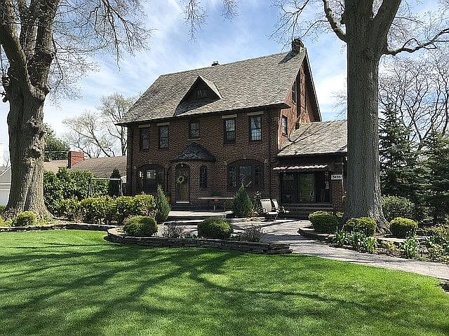 1st image of 3455 Rocky River Dr