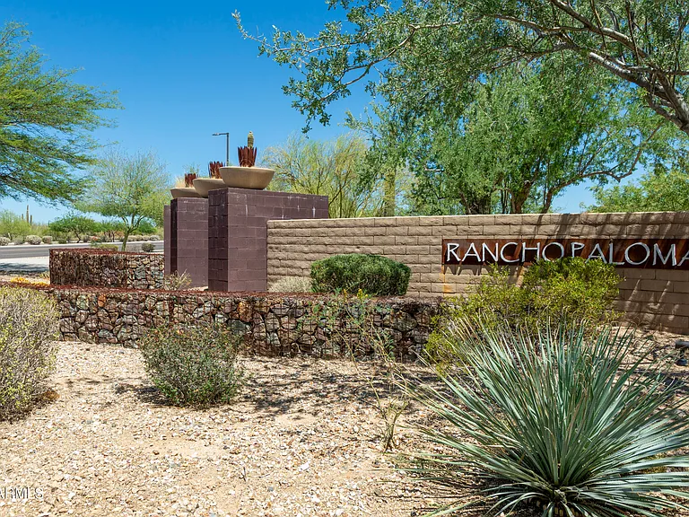 5156 N Desert Ave — Photo 32