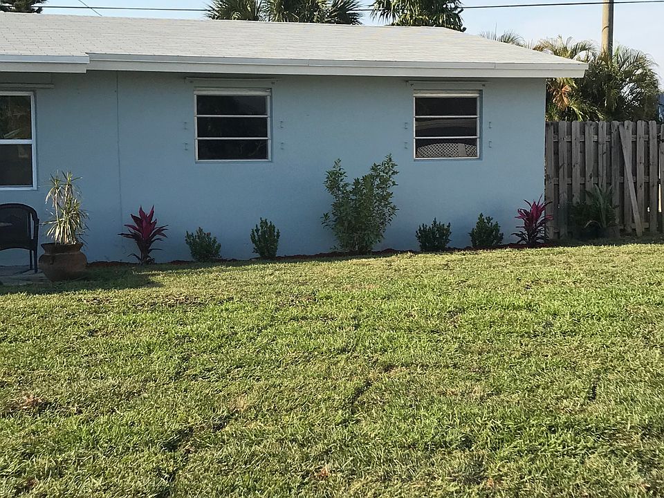 1st image of 3649 SW 16th Ct