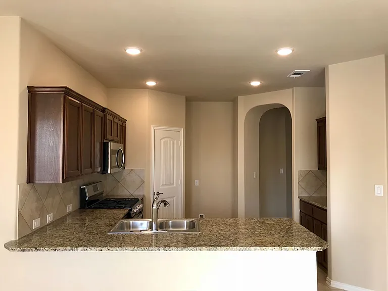 6928 Rocking L Ranch Rd — Photo 2