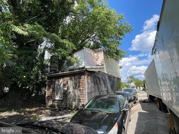 S Ellamont St, Baltimore, MD 21229