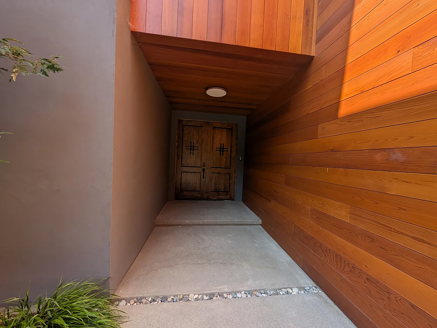 7 bed, 6.5 bath, 6033 sqft, $30,000 — Photo 3