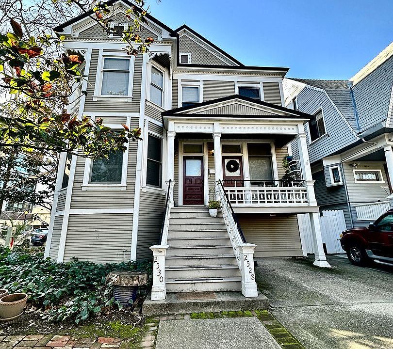 1st image of 2528 Capitol Ave