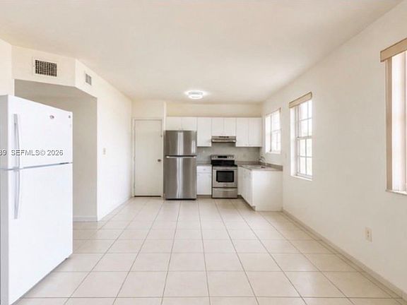 5th image of 4151 SW 112th Ct