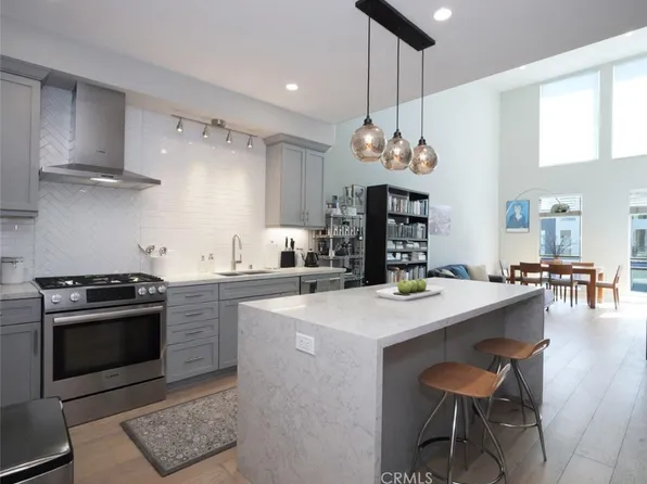 1920 S Pacific Coast Hwy APT 304, Redondo Beach, CA 90277
