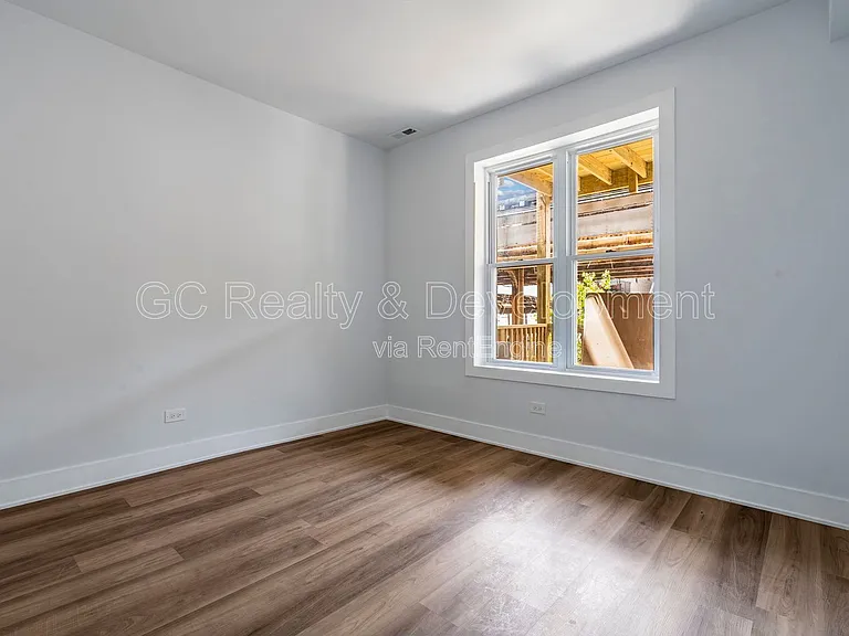 3744 N Wilton Ave #1S — Photo 11