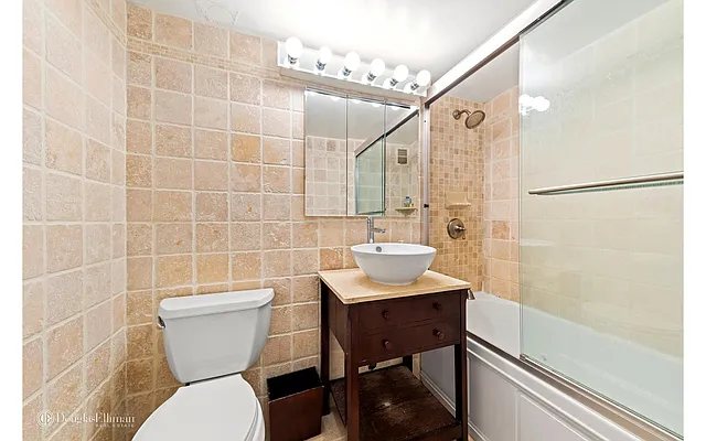 Rented by Douglas Elliman | media 11