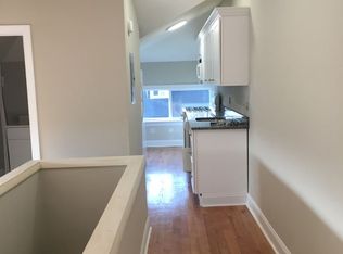906 Greenwood Ave APT 3, Jenkintown, PA