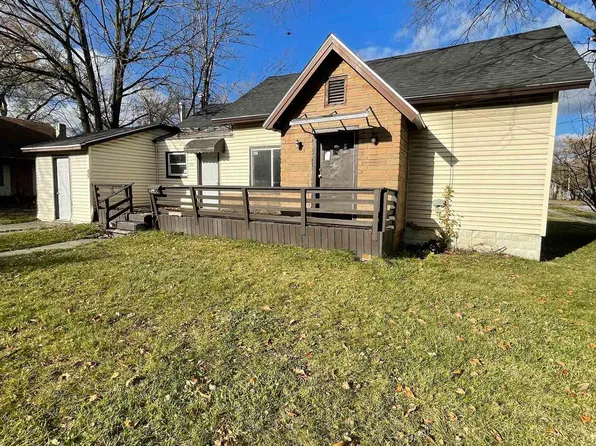 402 Oak St, Saginaw, MI 48604